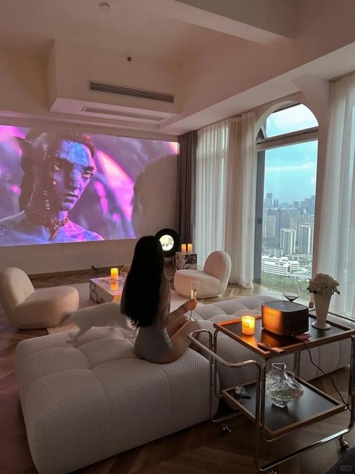 比高的 当贝F7 Pro最值得买的影音新玩具电子pg游戏2025年6000元投影仪性价(图3)
